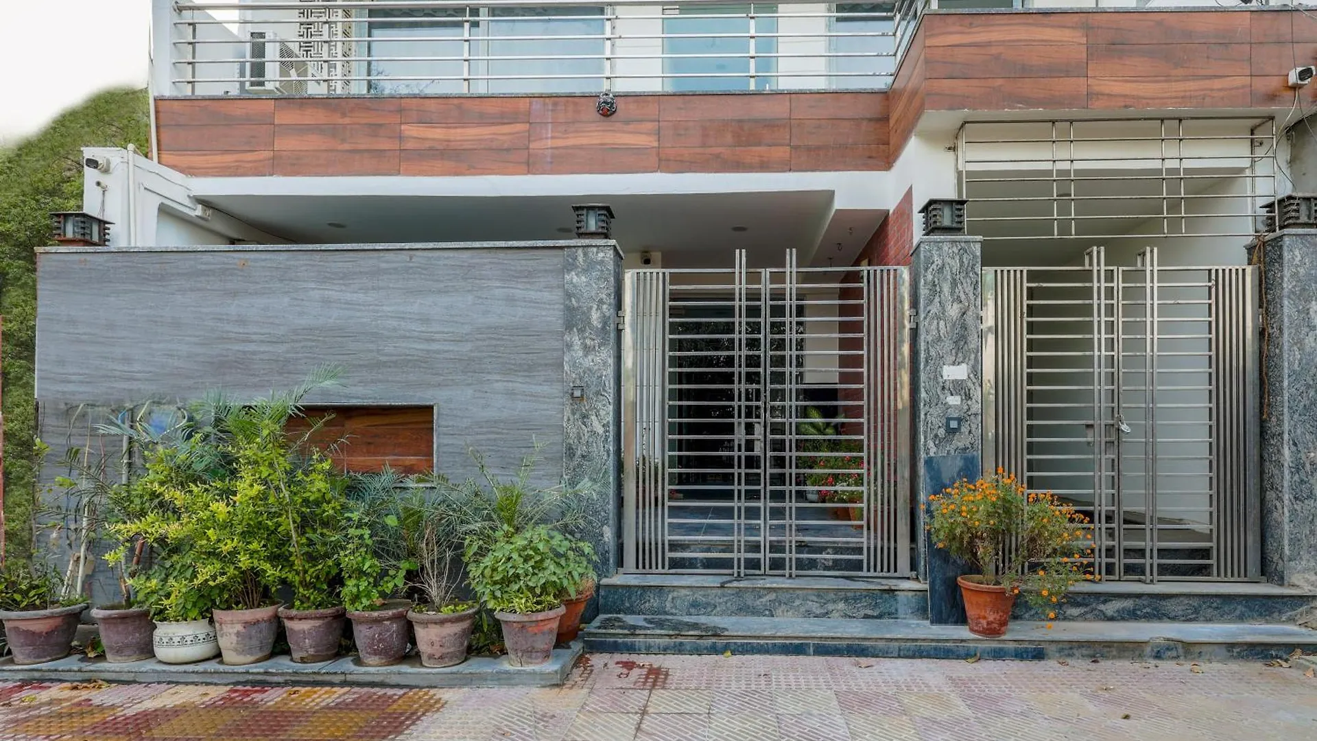 ***  Hotel Airport Near Yashobhumi New Delhi India